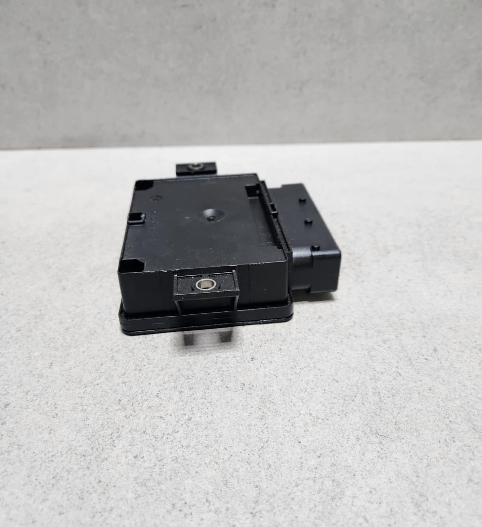 Benz Parking Brake Control Module A2469003014 A-Class and B-Class models W176 