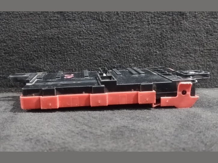 BMW G11 G12 G30 G31 POWER DISTRIBUTION B+ JUNCTION TERMINAL MODULE P/N 9353742