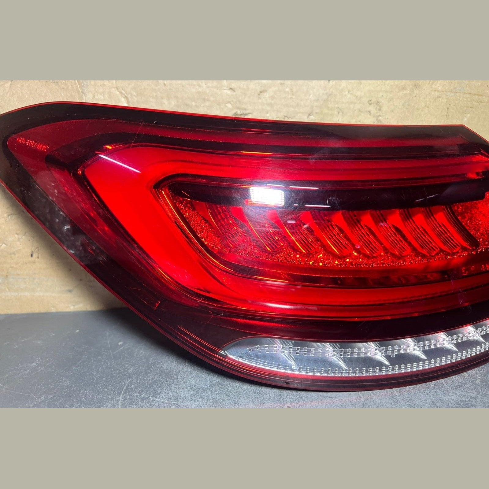 Mercedes W257 CLS Rear Left Side LED Tail Light Brake Stop Lamp A257 9002600