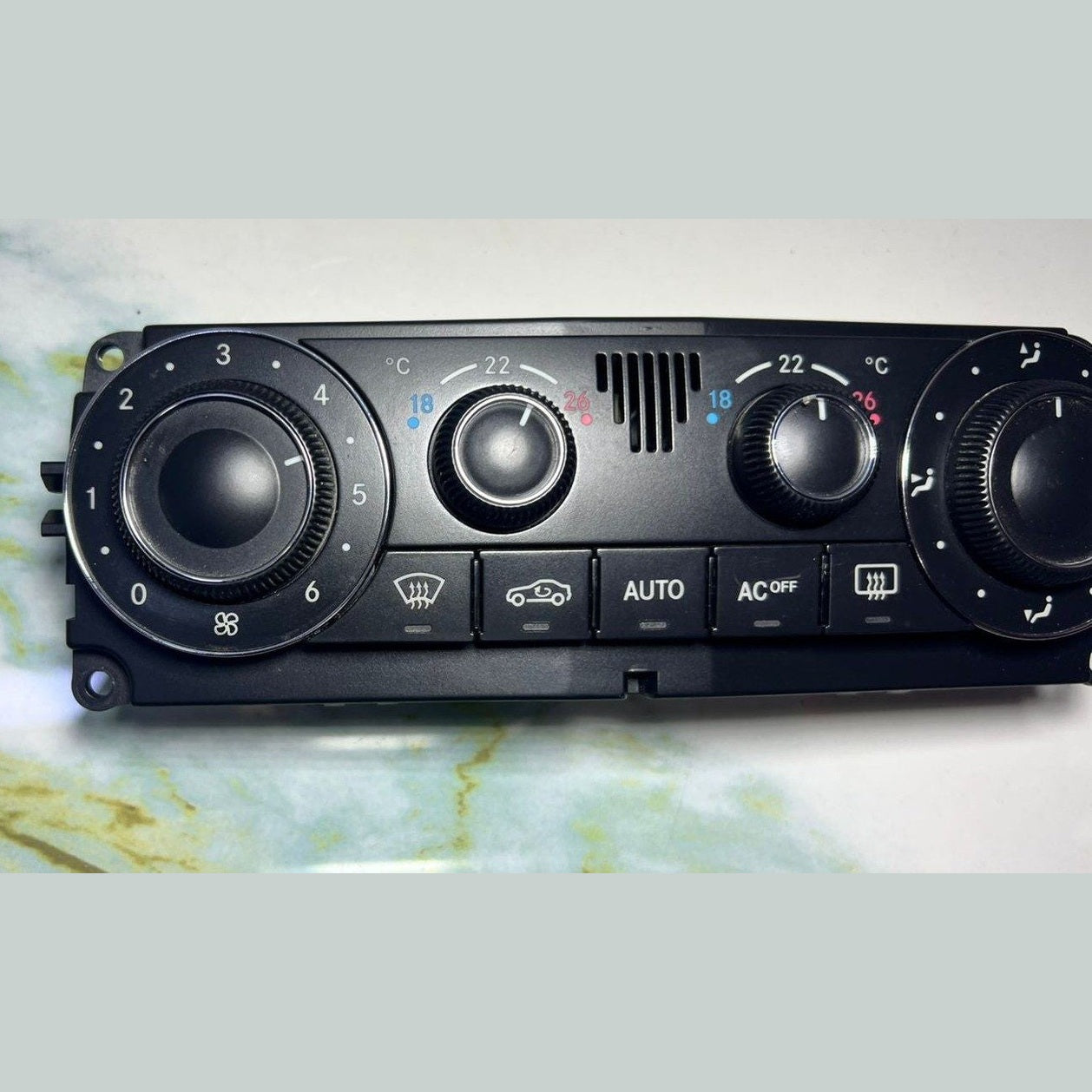2006-2007 Mercedes-Benz C230 Climate Control Panel A 203 830 17 85