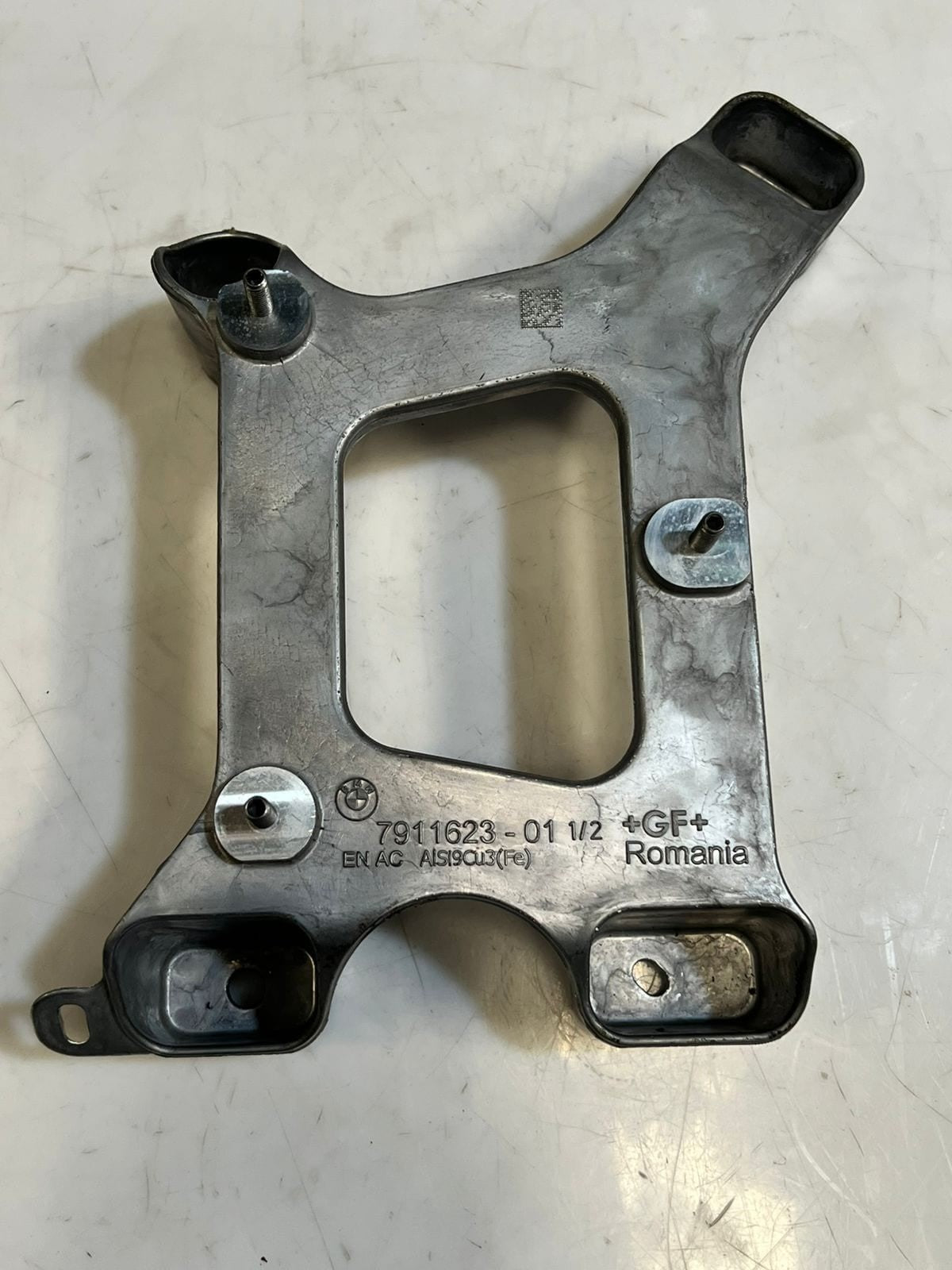 2023-2024 BMW  iX I20 xDrive Bracket FOR SRS CONTROL UNIT 7911623 OEM