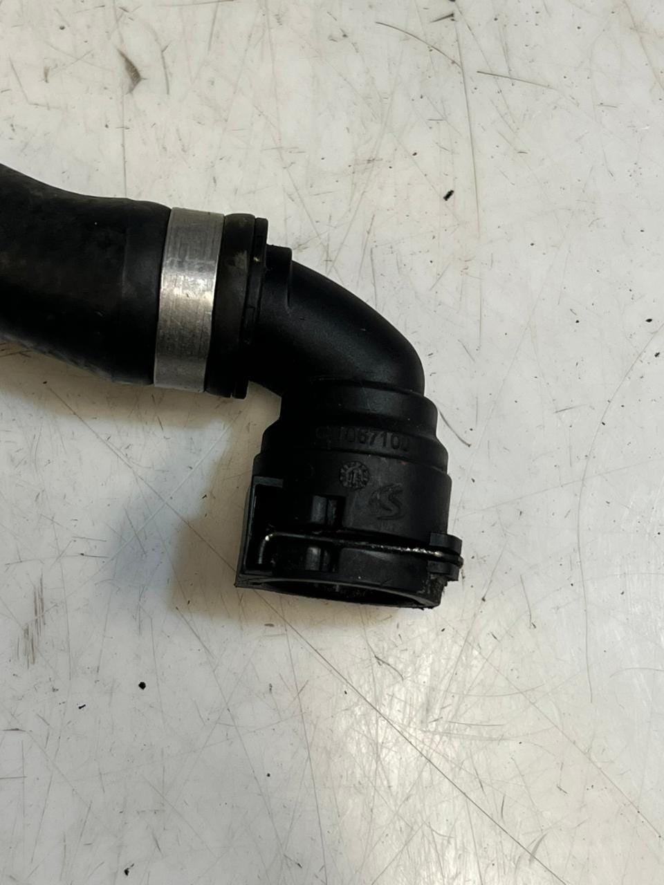 2020-2023 BMW M8 G14 G15 G16 G30 G31 G32 Gran Coupe Engine Coolant Hose 9308346