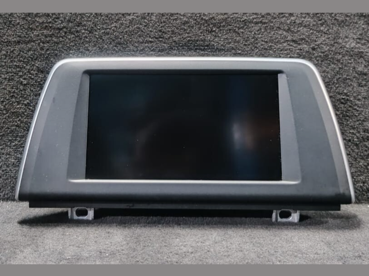 BMW X1 F48 INFORMATION GPS DASH DISPLAY 6.5 SCREEN OEM-  9322123