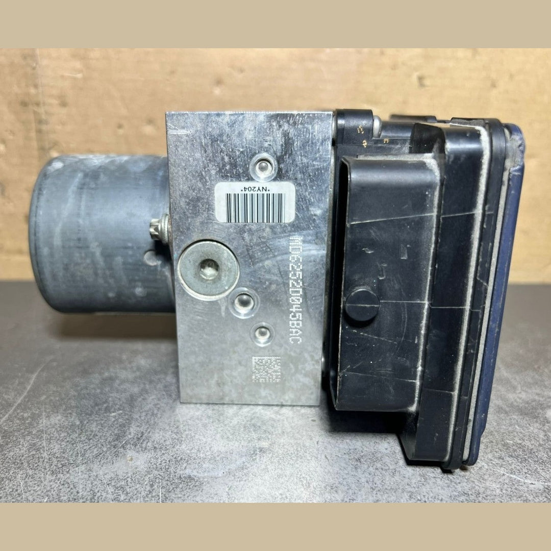 13-16 Mercedes W166 ML GL GLE ABS Anti Lock Brake Pump Module A166 9016303 OEM