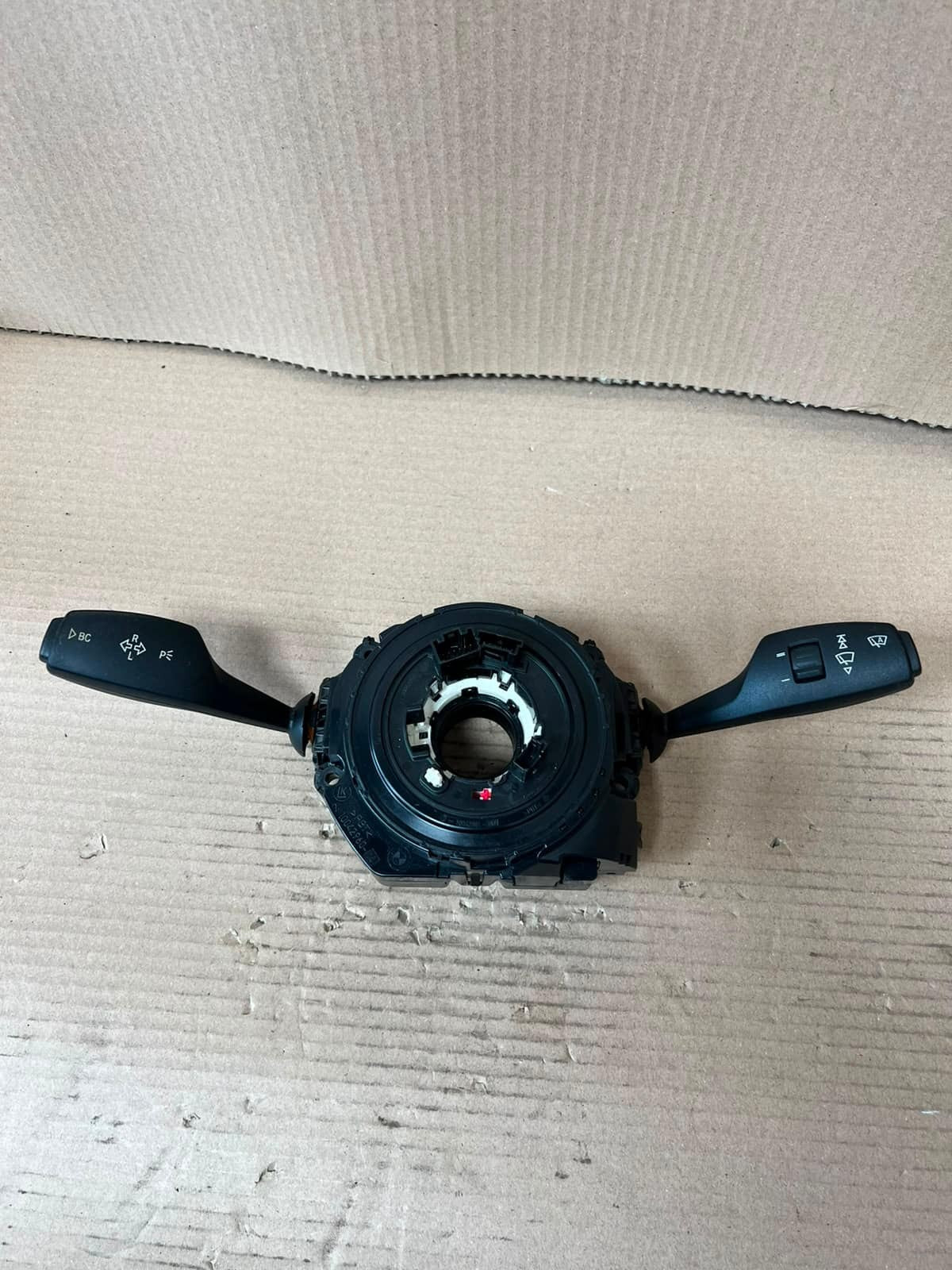 BMW 3' F30, F31, F35 F80 328i Wiper Turn Signal Indicator Stalk/Switch 9253746