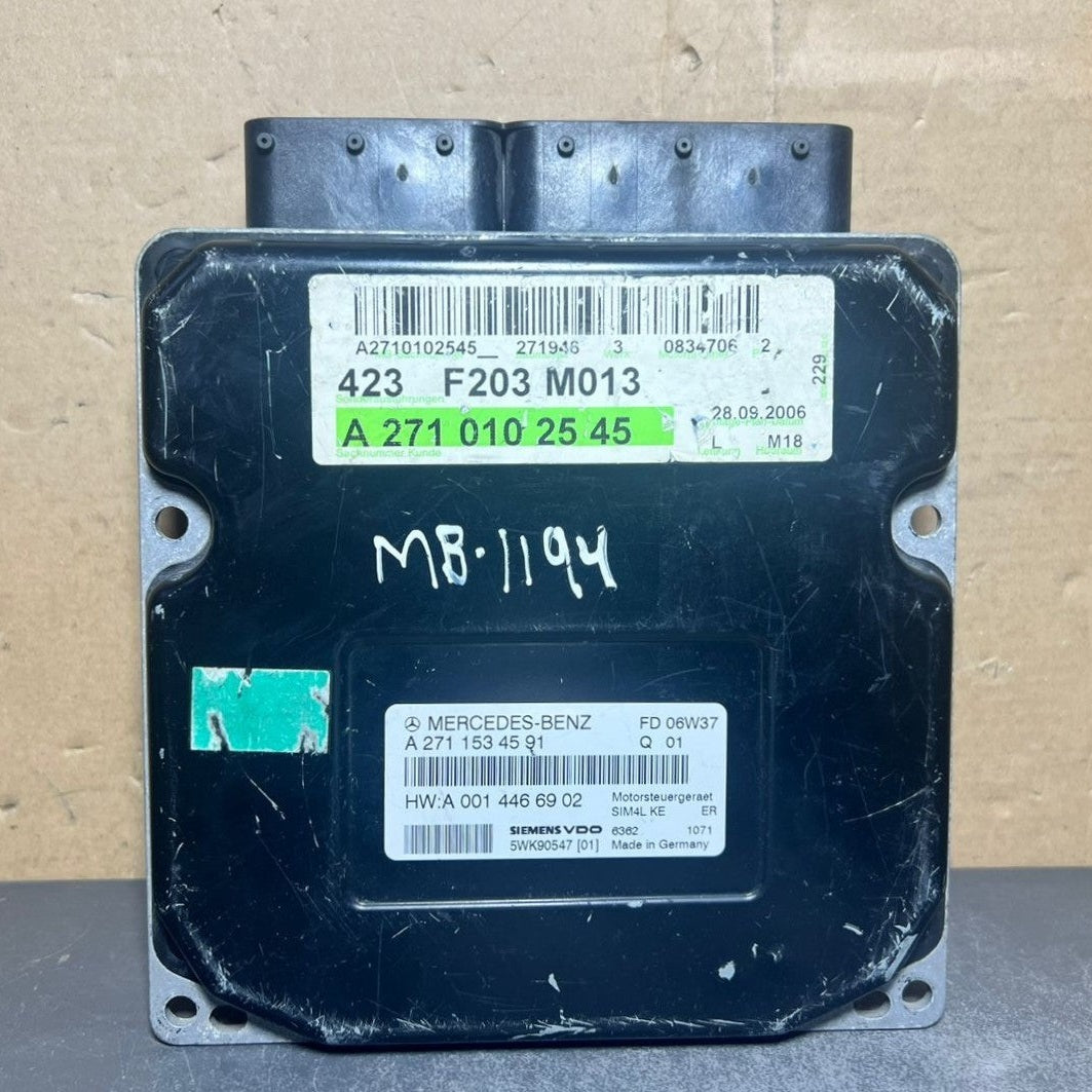 03-06 Mercedes W203 C-Class Engine Control Module Unit ECM ECU A271 0102545 OEM