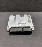 Load image into Gallery viewer, BMW 320d DIESEL N47N F30 F32 F34 F36 2013 ENGINE CONTROL DDE ECU SET -8573259
