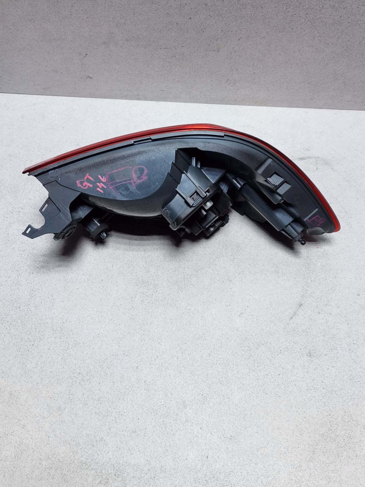 BMW Outer Tail Light 7296098 F32 F33 F36 F82 F83 and M4