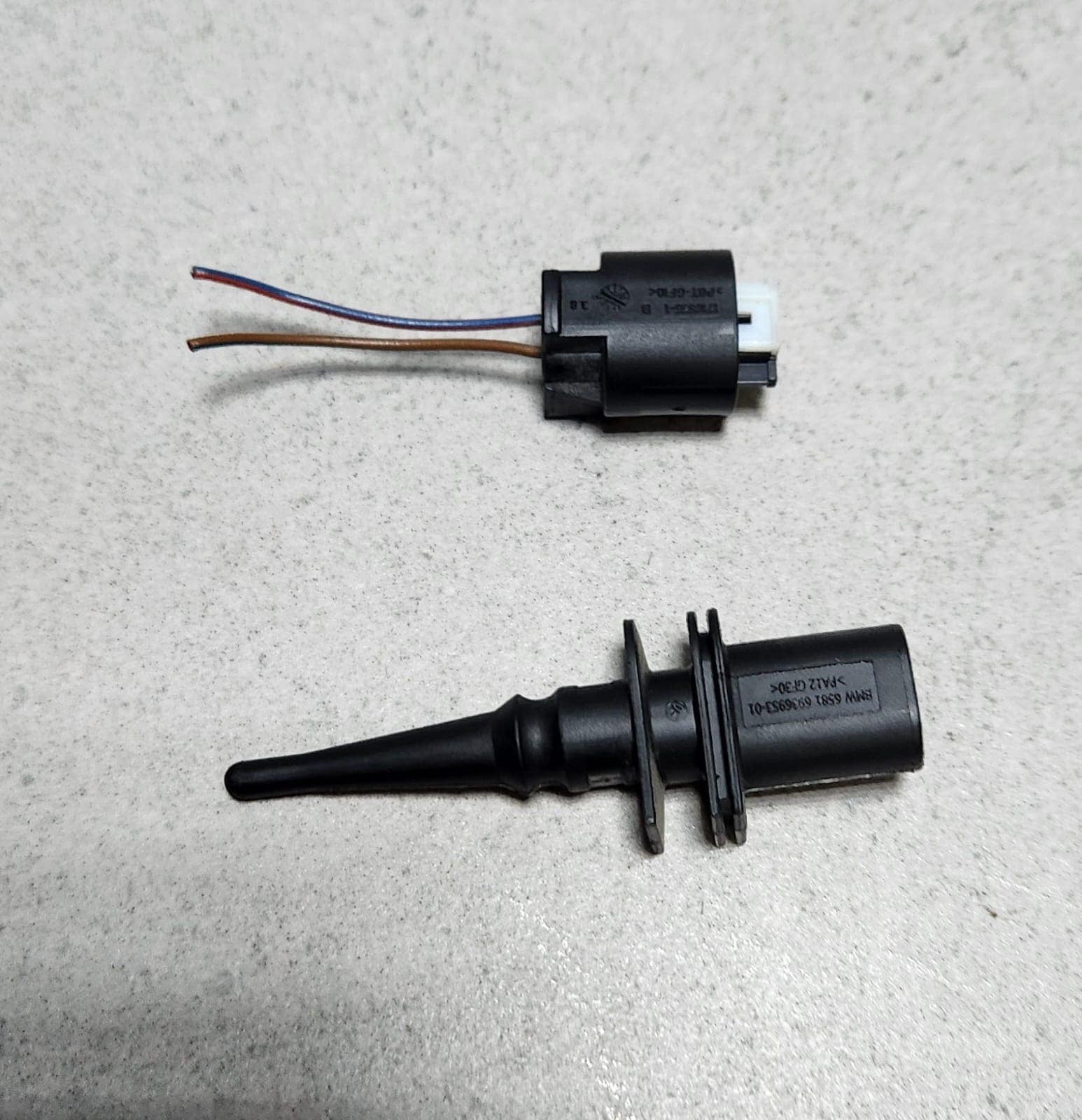 BMW Outside Temperature Sensor 693695301 7 Series F01 F02, BMW 3 Series E90 E91