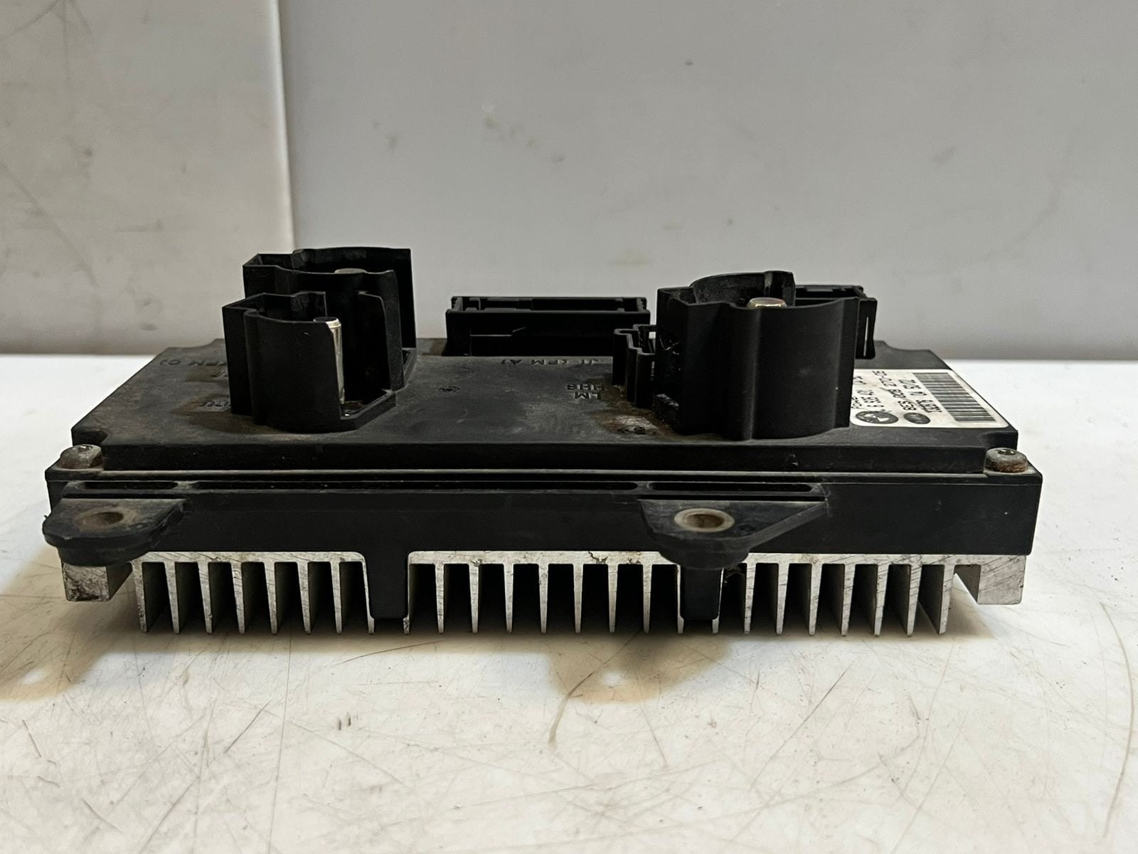 2002-2005 BMW 745i 7 Series E65 E66 745i X1 Power Control Module 6935431 OEM