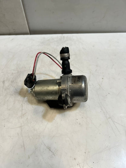 2006-2010 BMW M6 E63 E64 E60 M5 Brake BOOSTER Vacuum Pump 6769029 OEM