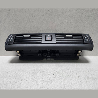 BMW Dashboard Center Air Vent 92053571 Series F20 F21, 2 Series F22 F23