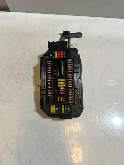 BMW F15 X5 and F16 X6 35iX Front Power Distribution Fuse Box 9316568 OEM