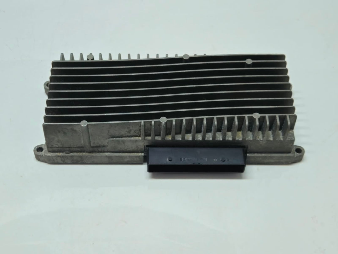 8R0035223H-2013-2017 Audi Q5 A4 A5 Audio Sound Amplifier OEM