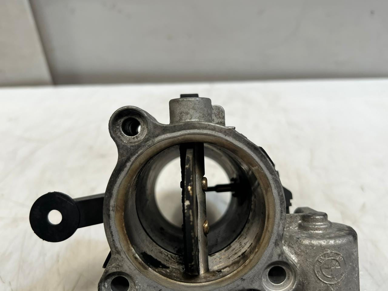 2013 BMW X3 X4 X5 X6 E84 E83 F25 F26 E70 F15 E71 F16 Throttle Body 7810752 OEM