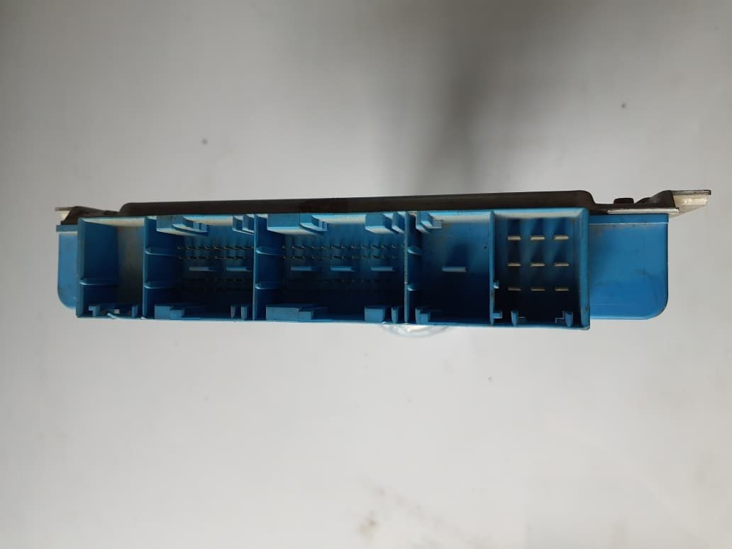 2001-2002 BMW 325i Transmission Control Module 7515810 E46 325C E39 525i E85