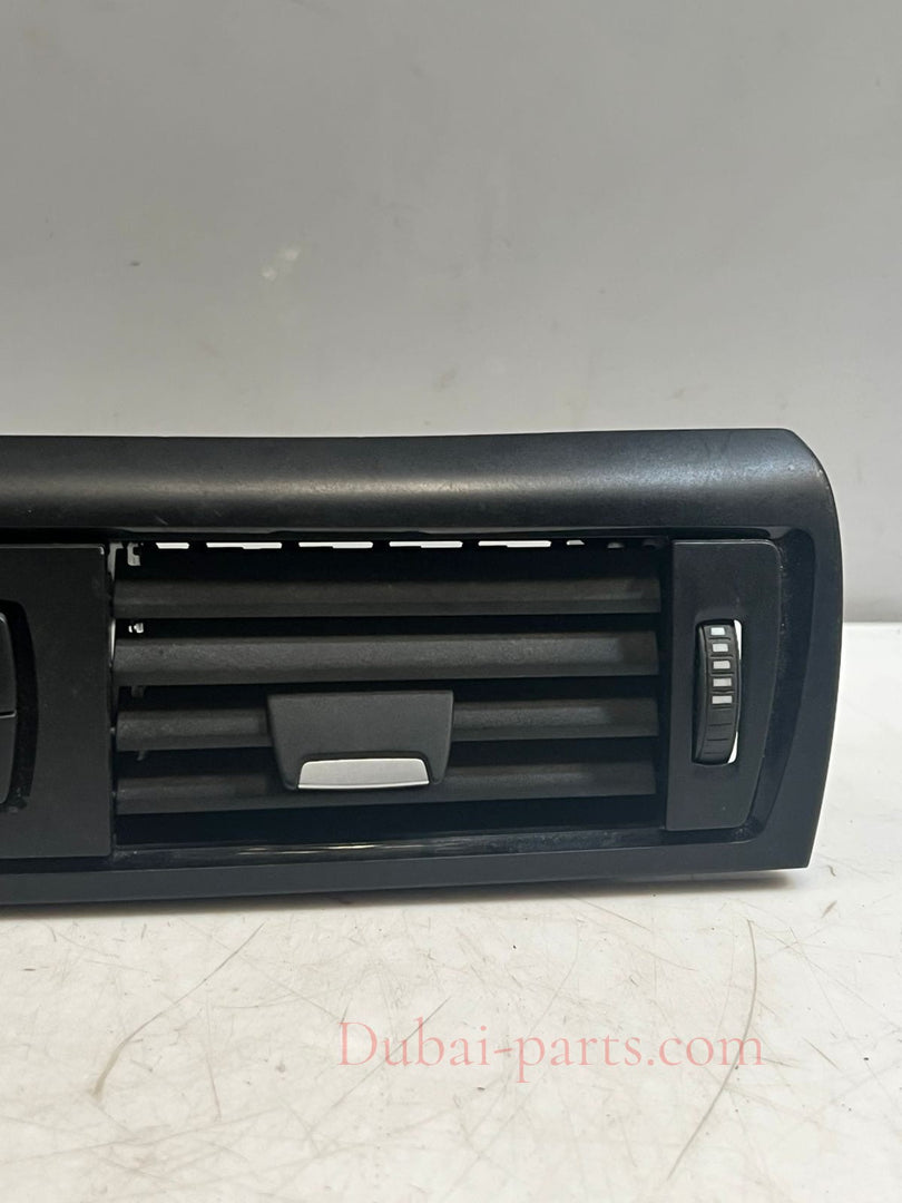 BMW 1 2 Series F20 F21 F22 F23 F2X Dashboard Center Air Vent 9205357 OEM