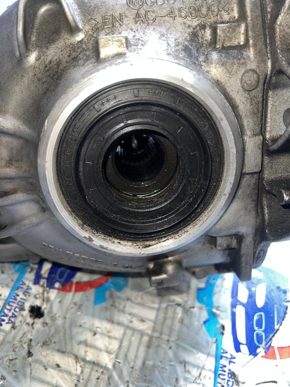 2012 BMW F06 F10 F12 F05 Rear Differential Gear Carrier 3.23 Ratio OEM 7584444