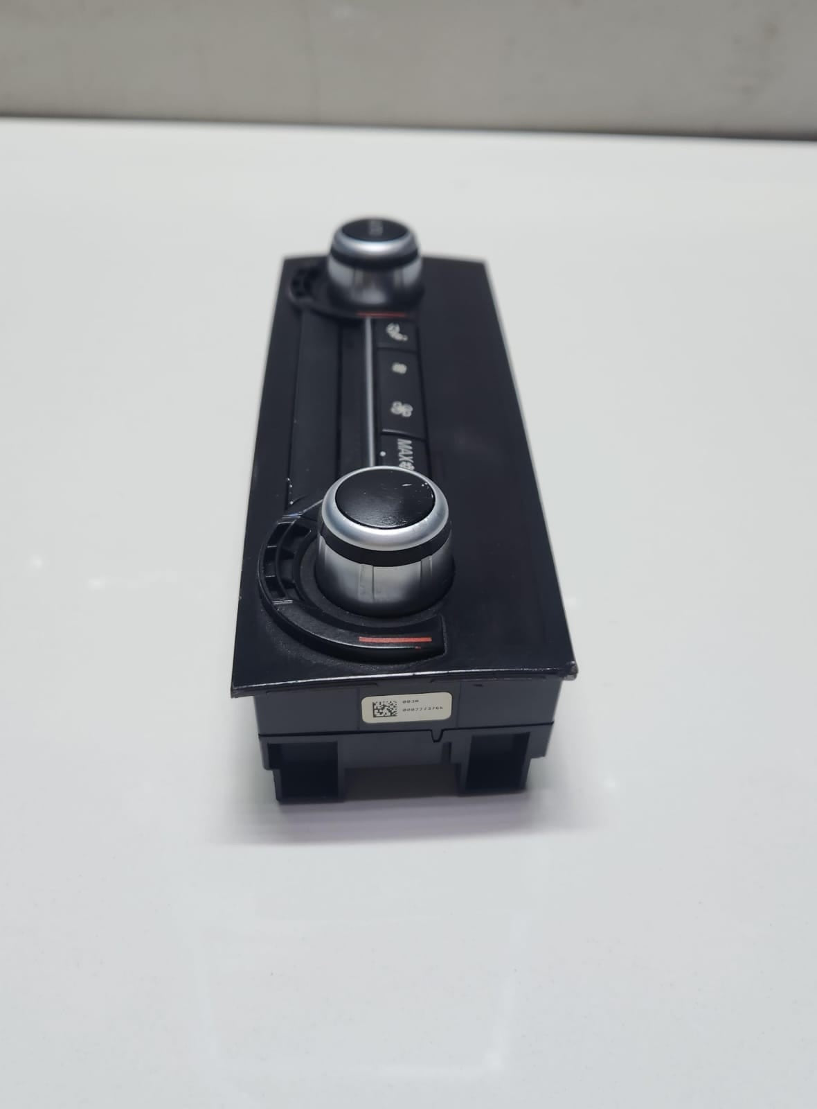 2010-2015 BMW 740i Rear Air Conditioning Control Unit 9224789 F01 F02 F03 OEM