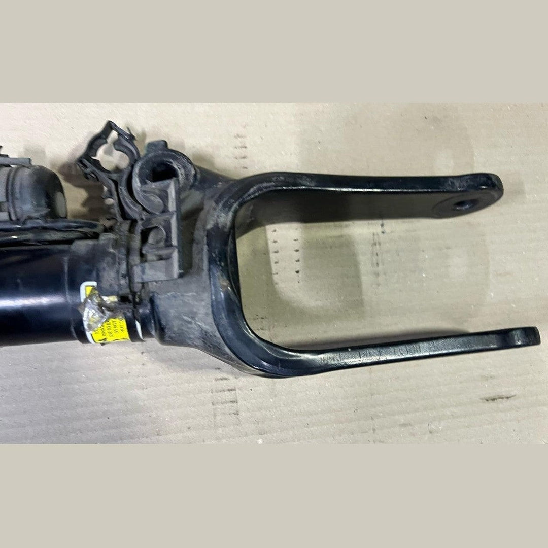 Mercedes W164 GL350 GL450 Front Right Side Air Suspension Shock Absorber Strut