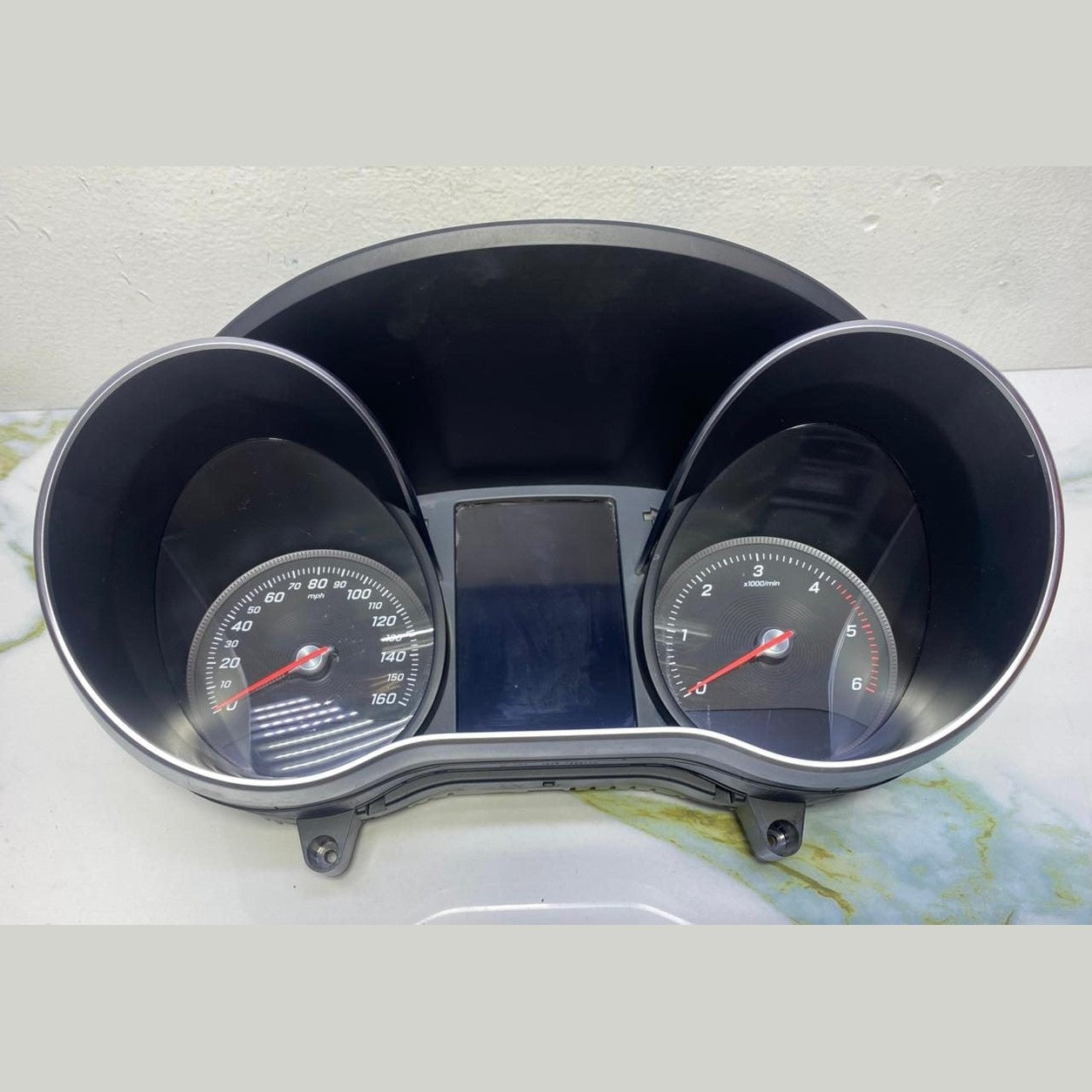 Mercedes Instrument Cluster Speedometer A4709009502
