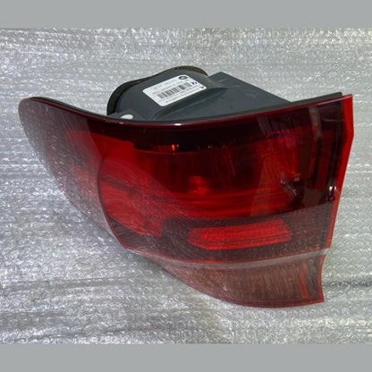 OEM BMW X5 E70 Rear Light Lamp LED Retrofit Trim In The Side Panel Right 7227790
