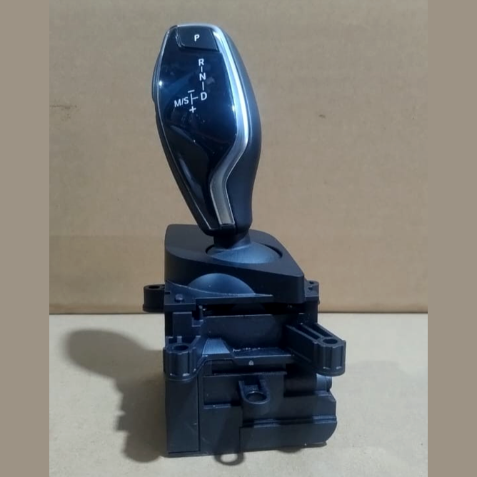BMW G30 G31 G32 G38 GANGWAHLHEBEL SCHALTHEBEL TEILENUMMER 6825825