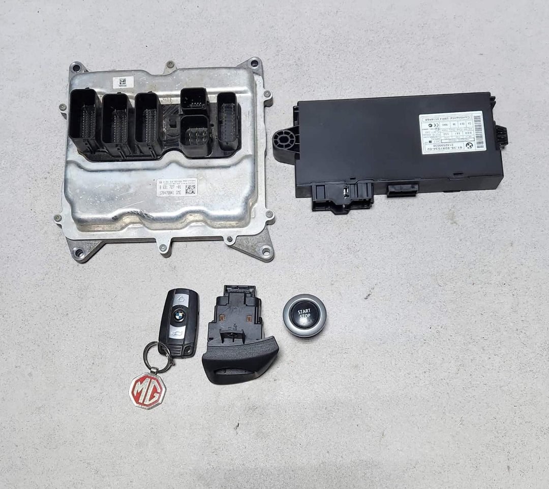 2014 BMW X1 E84 N20 Engine Control Unit ECU Set 8631727 OEM