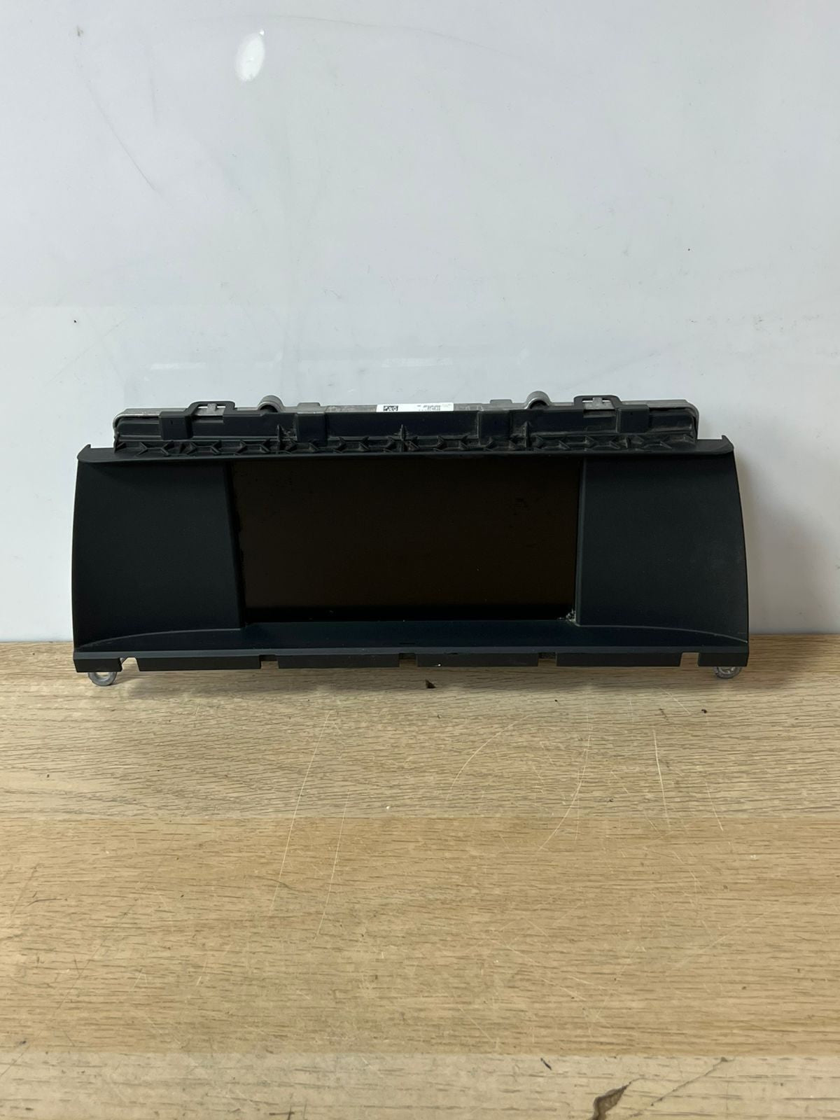 2010-2017 X3 F25 and X4 F26 models. 6.5 inch MMI navigation display 9294309