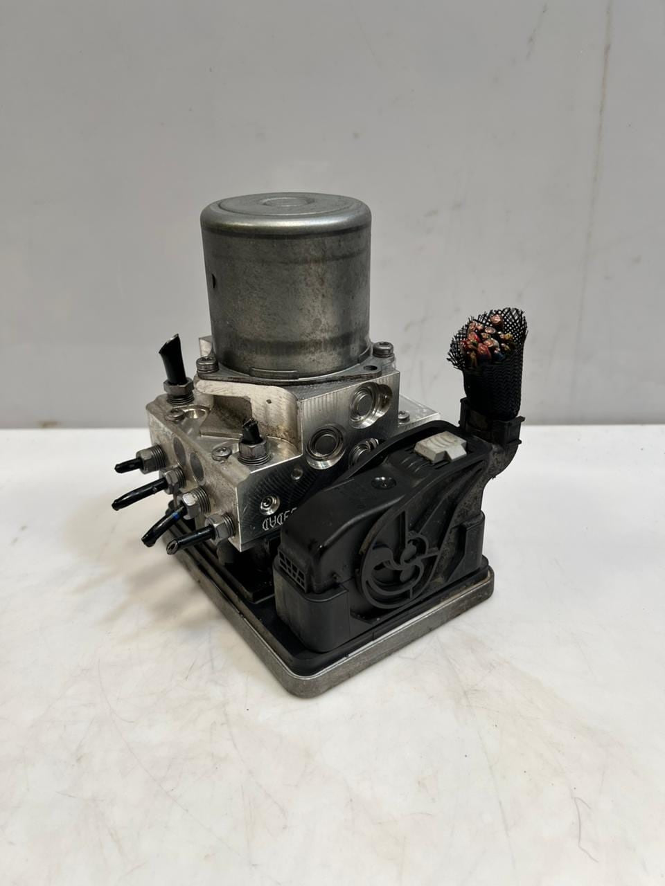 2007-2009 BMW 328i G30 G11 G12 Abs Pump anti-lock brake Module 6886959 OEM