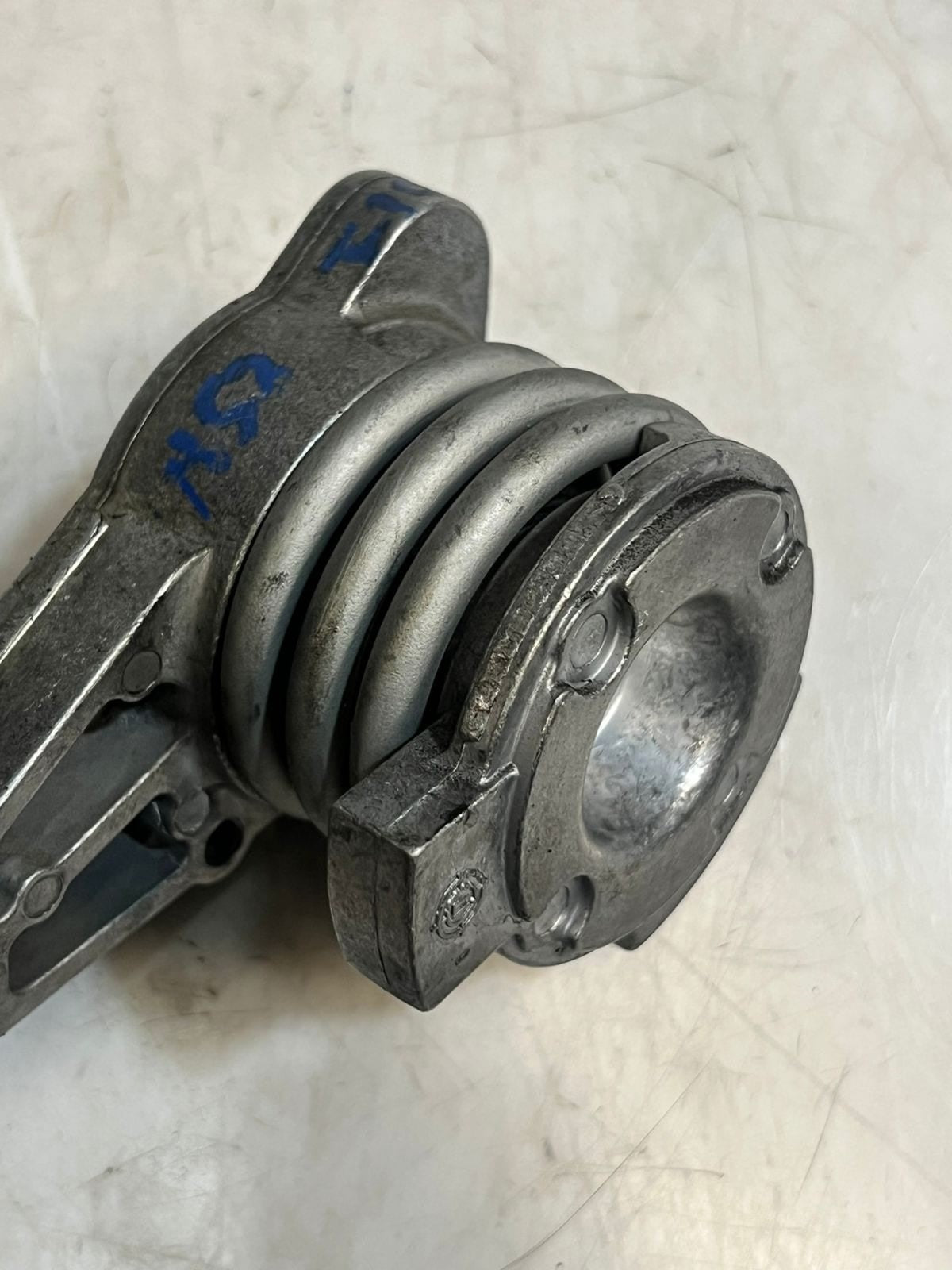 2011-2014 BMW X3 F11 N52 DRIVE/SERPENTINE Belt Tensioner 8620022 OEM