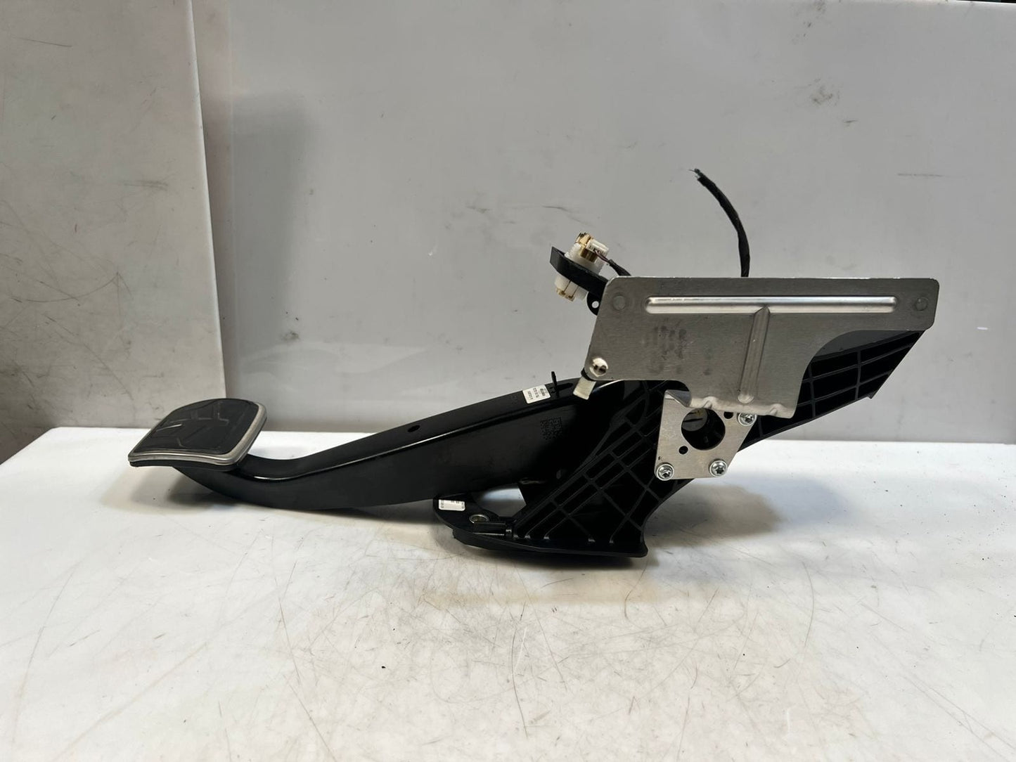 2019 BMW 3 4 Series G20 G21 G22 G23 G26 M SPORT Brake Pedal Assembly 6874282 OEM