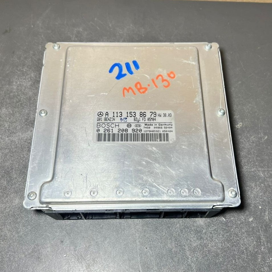02-09 Mercedes W211 E-Klasse Motorsteuergerät Gerät ECM ECU A113 1538679 OEM