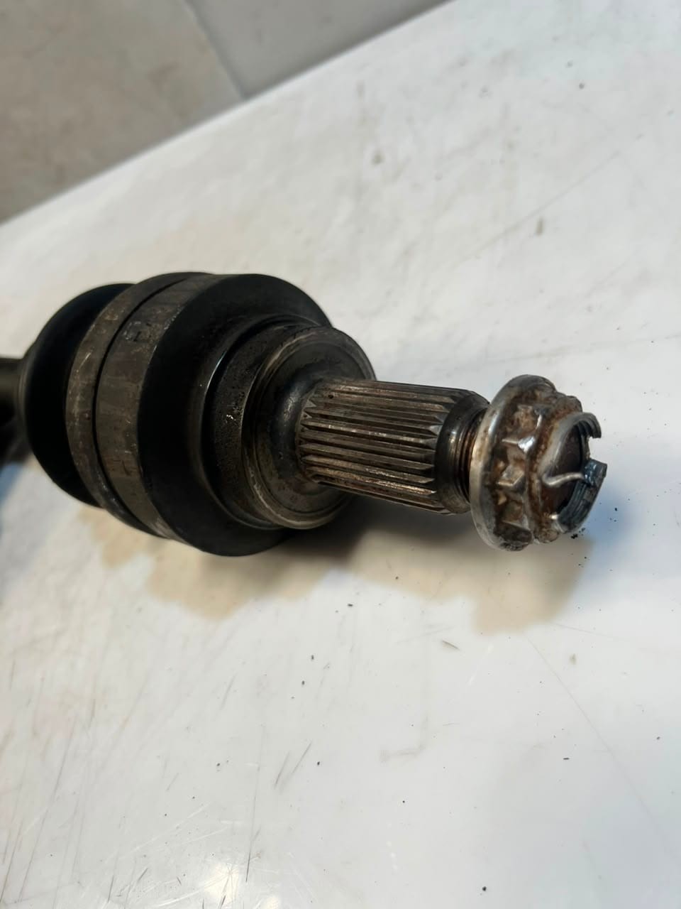 BMW 1' F20, F21, F30, F31, F34, and F36 Drive Shaft Rear Right AXLE 7628252