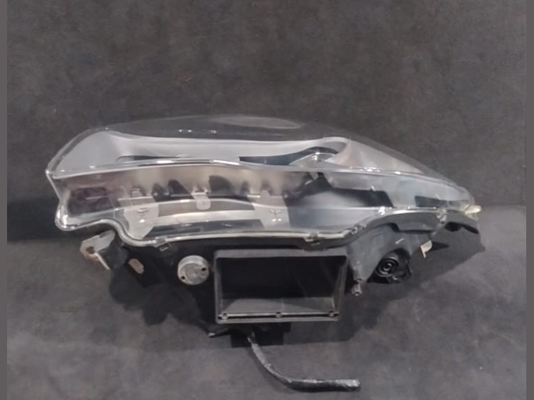 BMW 1 SERIES E81 E82 E87 E88  LEFT SIDE  HEADLIGHT LAMP  -7249651