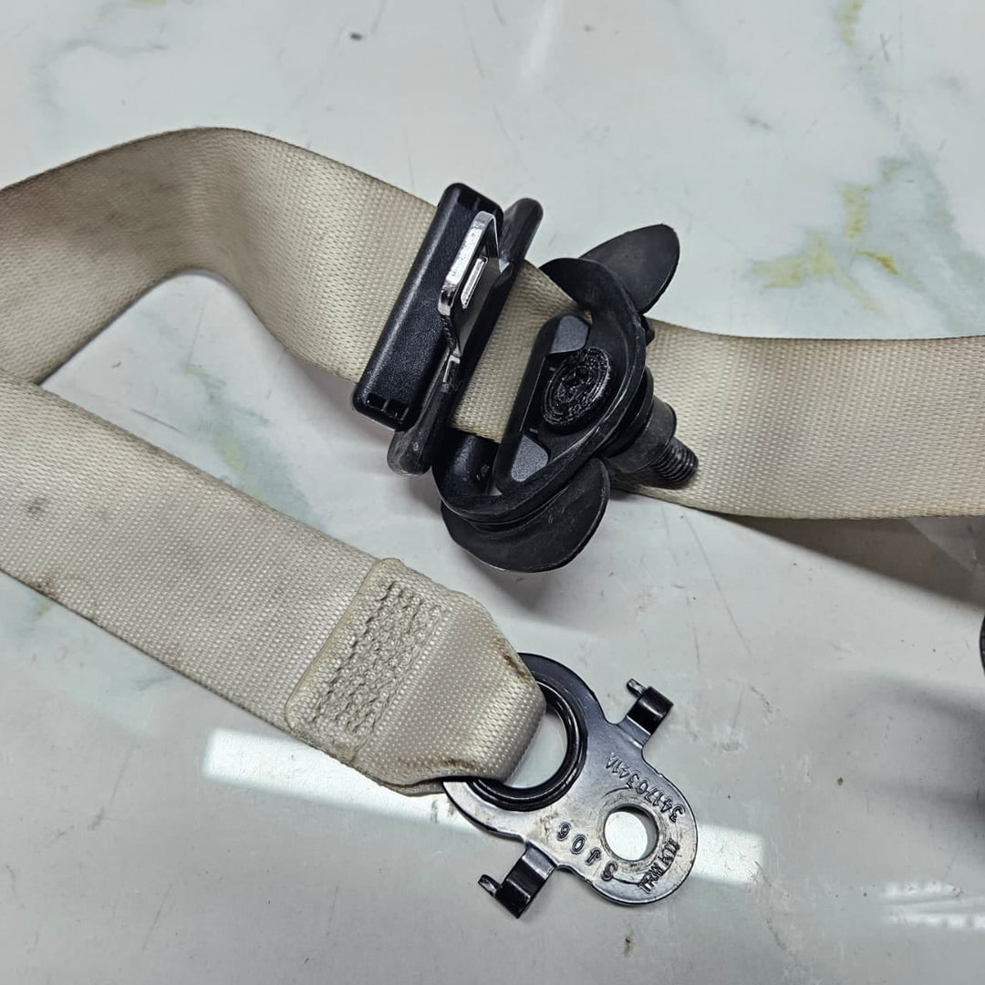 2016-2022 BMW 5 Series G31 Front Right Seat Belt 7430120
