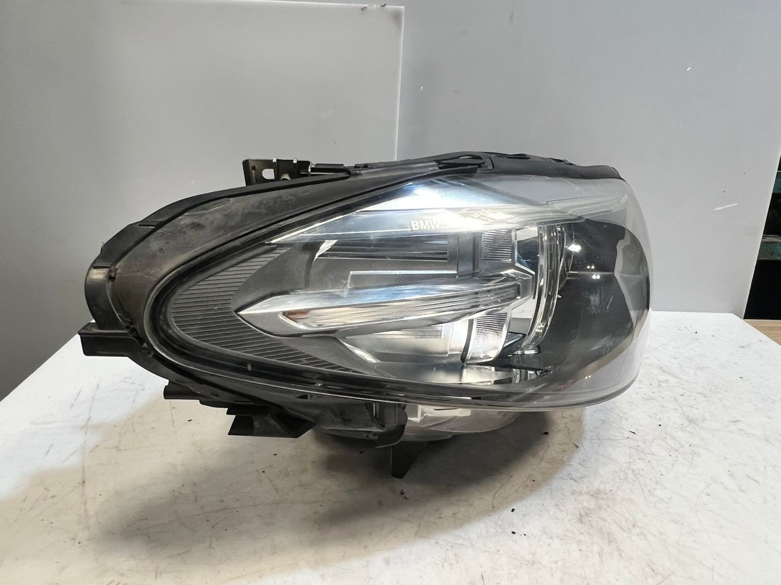 BMW 5 Series F10 F11 Xenon Adaptive Headlight FR ECE Bi Xenon 7317134 7317133
