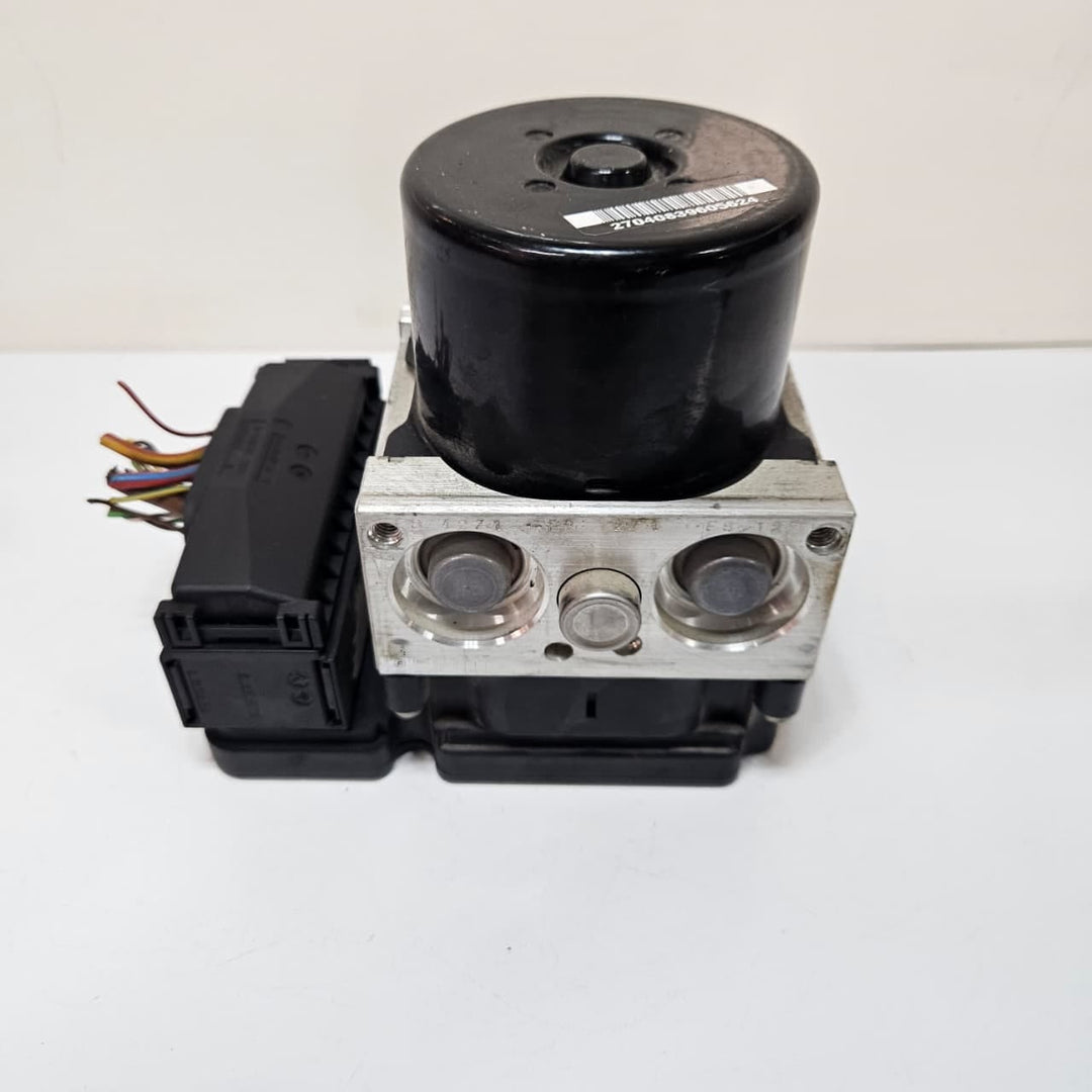 2012 BMW 3 Series F30 328i Abs Anti-Lock Brake Pump Control Module Unit 6857324