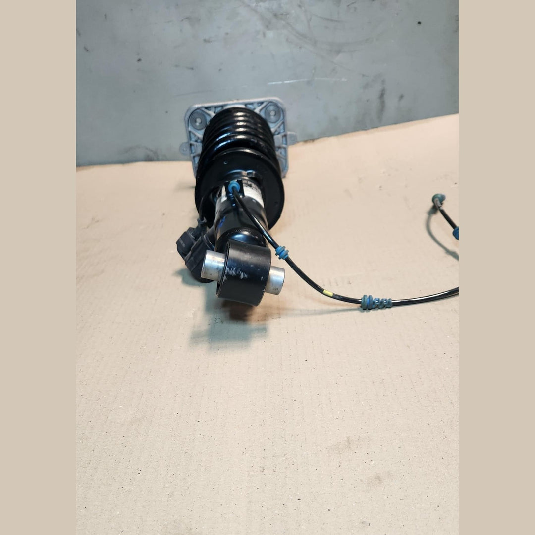2021-2024 BMW X5 Rear Right Shock Absorber With VDC 6896442 X5 G05 and X6 G06