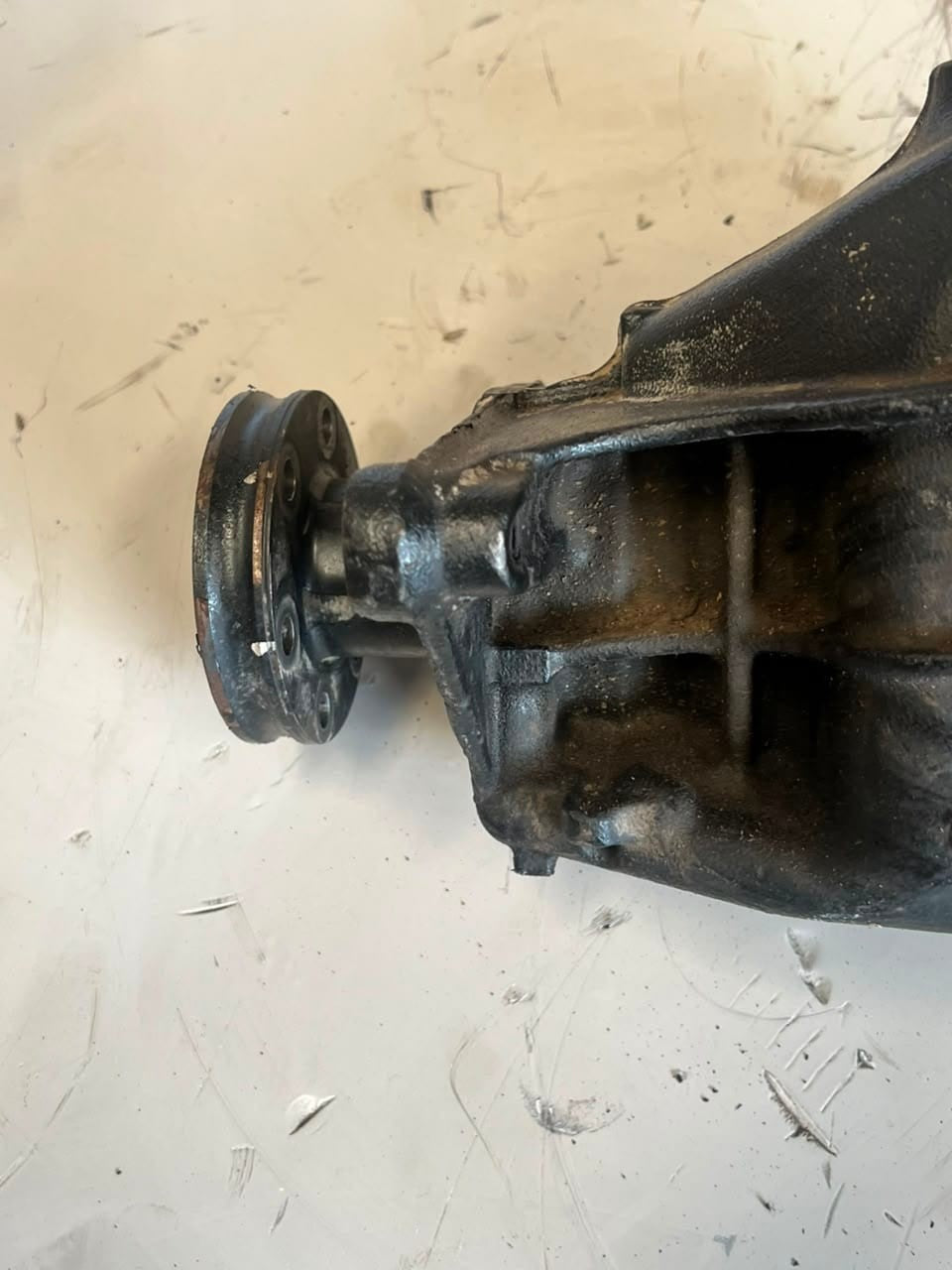 2000-2006 BMW X5 X4 X3 X6 X1 E53 3.0i 4.10 ratio Rear Differential 7524888 OEM