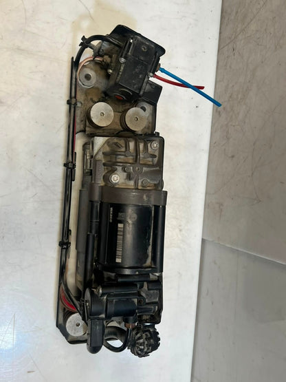 2010-2015 BMW 5' F01 F02 F10 F11 750Li Air Suspension Compressor 6794465 OEM