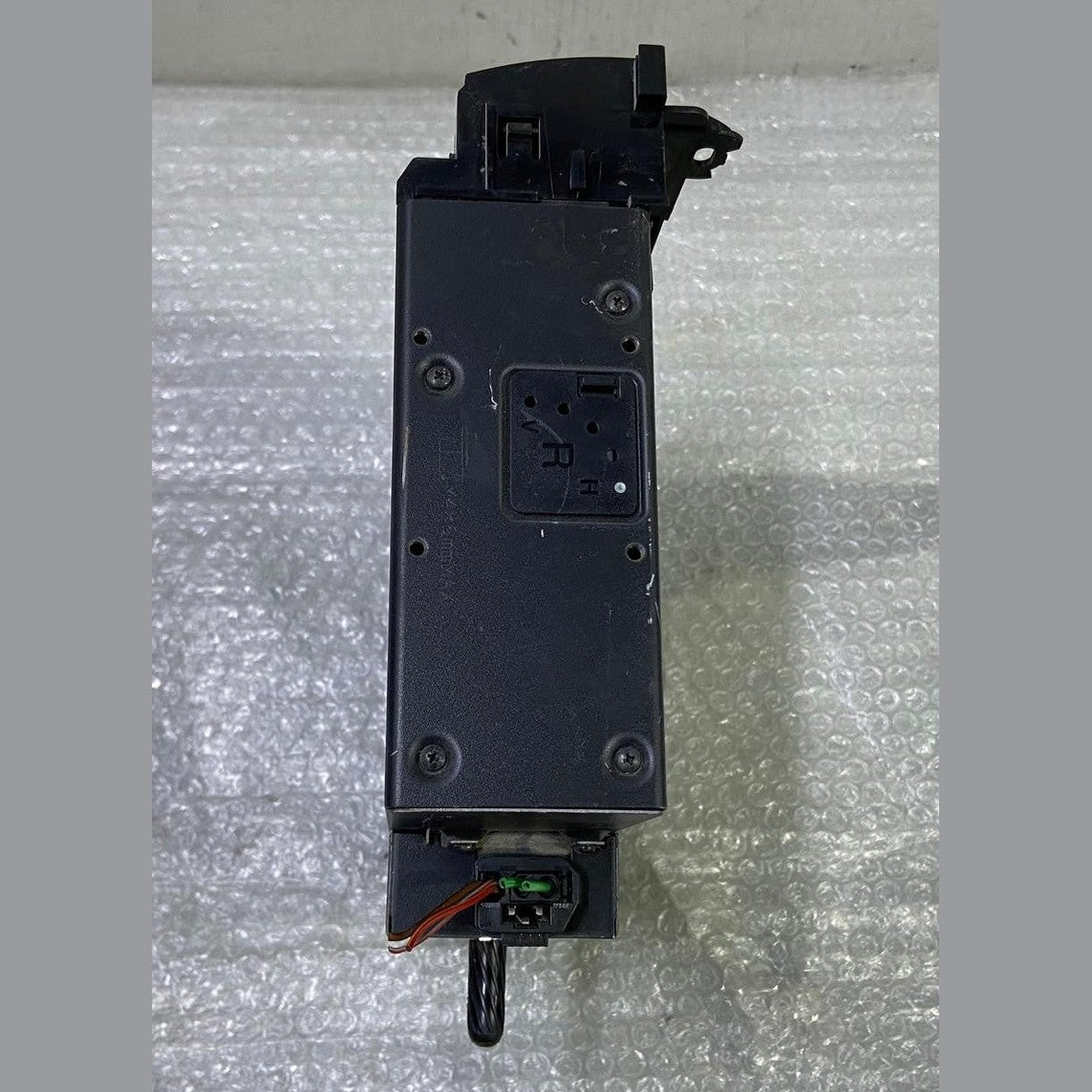 OEM BMW E65 E66 E67 7 SERIES CD CHANGER 9143440