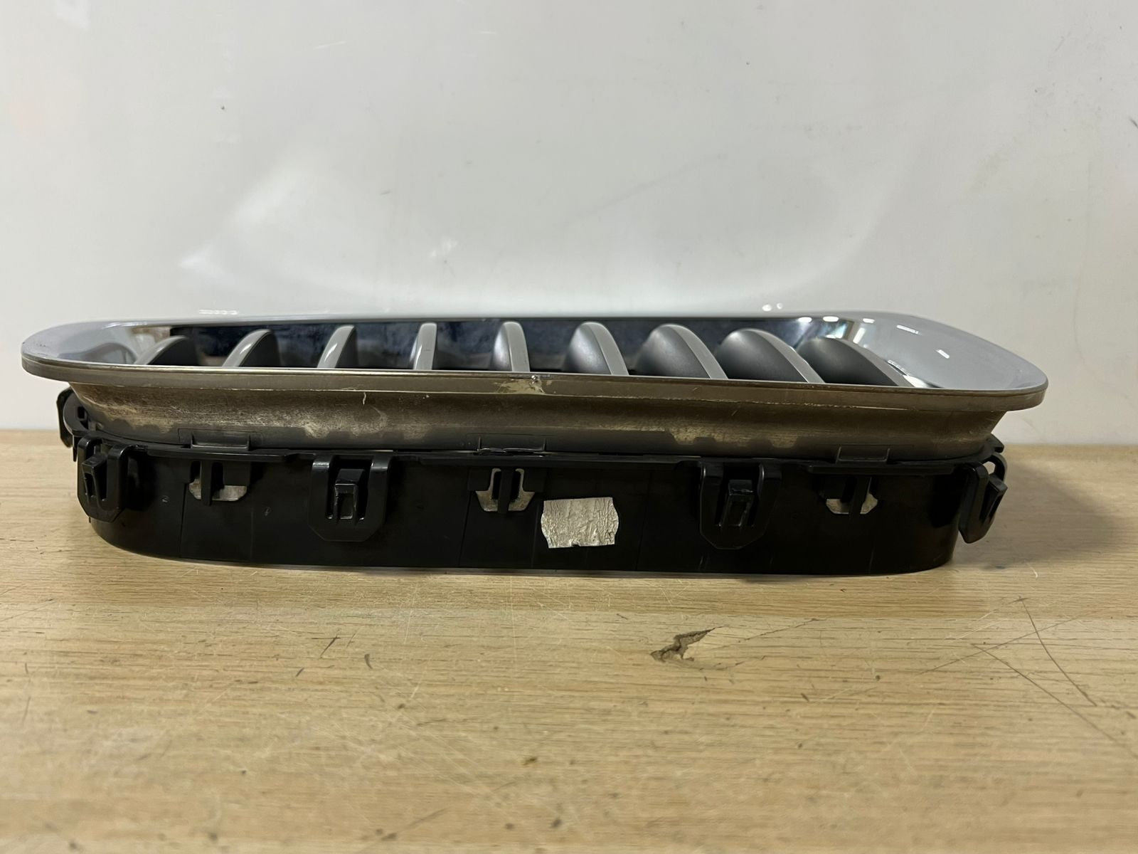 BMW 5 Series GT F07 2009 Front Right Upper Bumper Grille Trim Chrome OEM 7200170