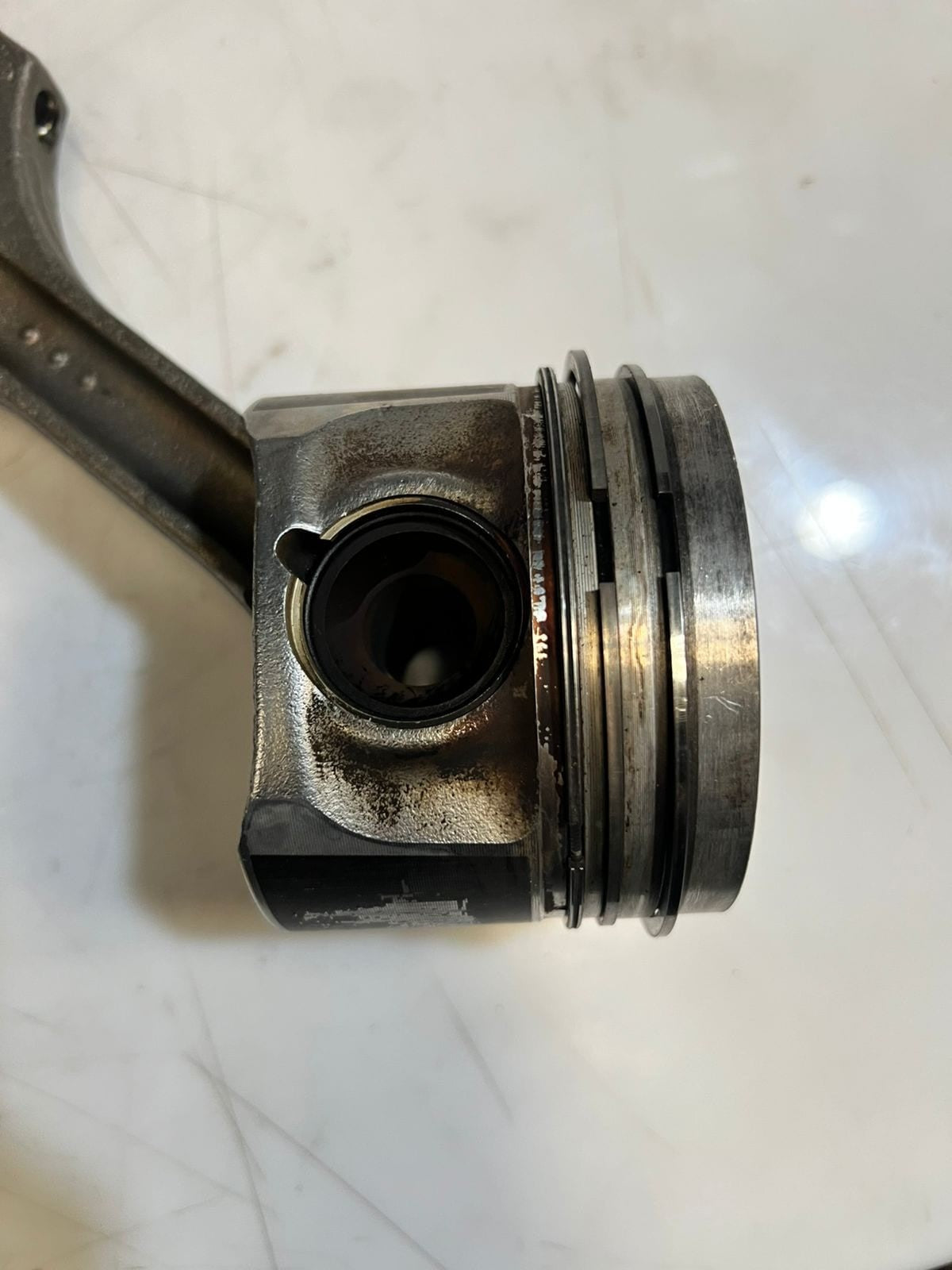 2014 Mini Cooper Countryman Piston with connecting rods 1.6 8575866 
