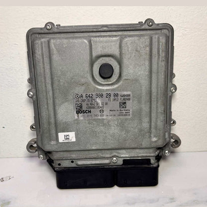 Mercedes Engine Control Unit A 642 900 29 00 W212 E350 CDI and C-Class 300 CDI