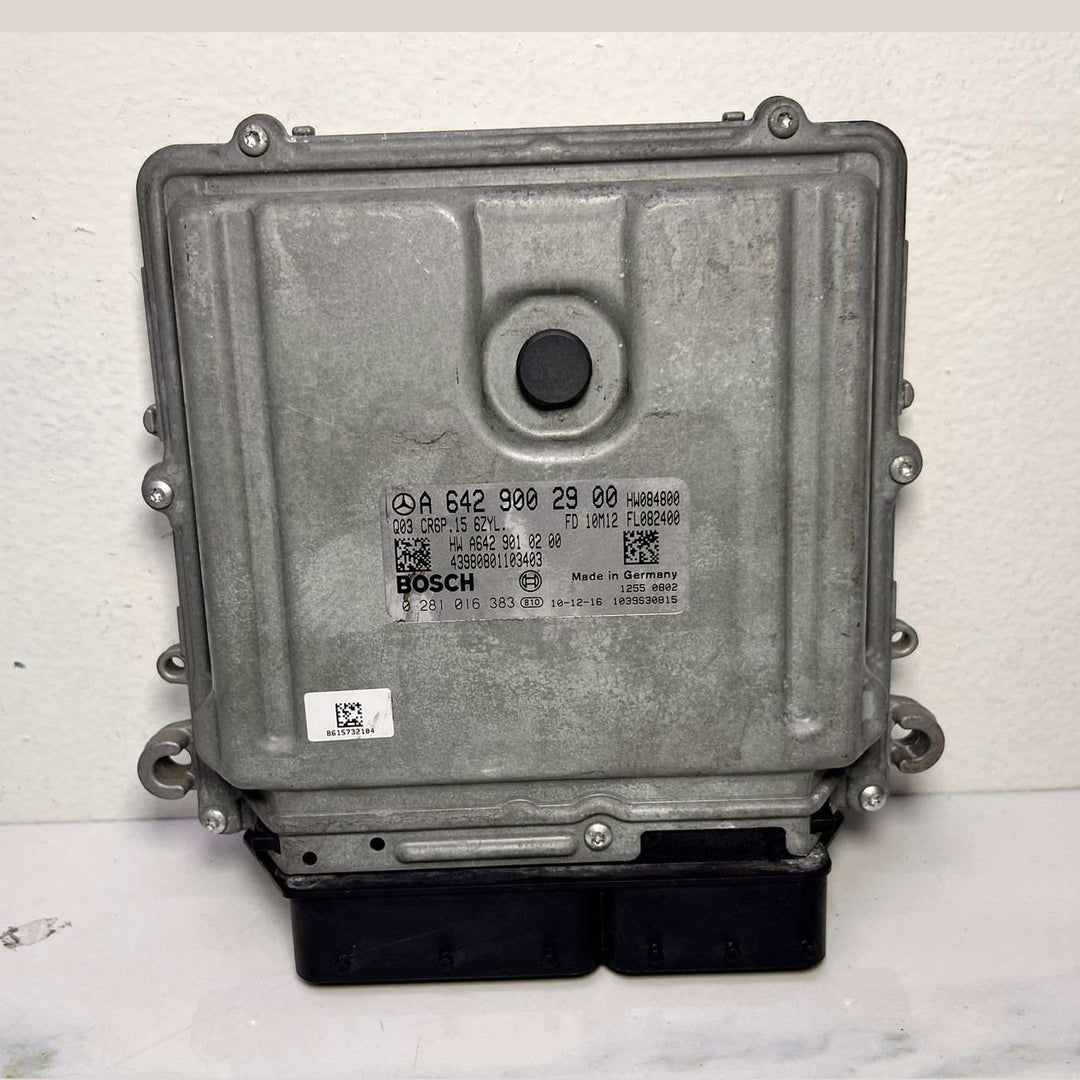 Mercedes Engine Control Unit A 642 900 29 00 W212 E350 CDI and C-Class 300 CDI