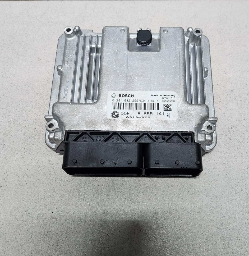 BMW Engine Control Unit DDE 8589141 F30 320D and F34 420D diesel B47 ECU SET