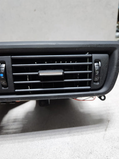 BMW Center Dash Air Vent 9209136 F10 F11 F12 F10 F11 F12 AFTERMARKET