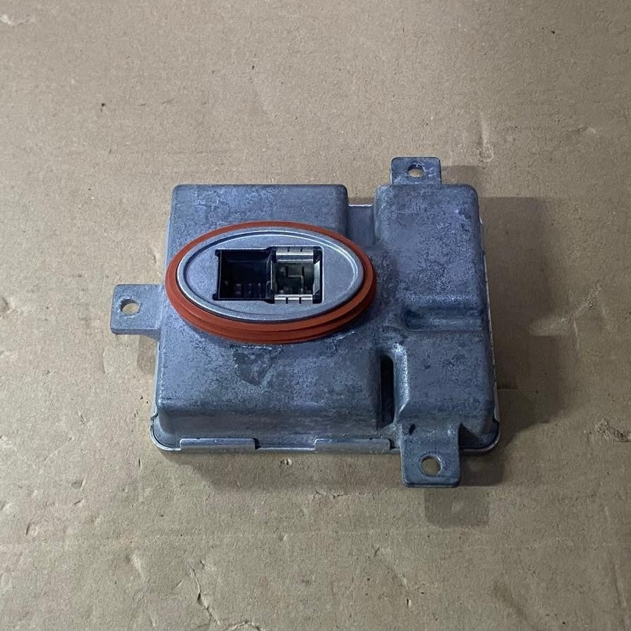 OEM BMW F02 HID Ballast Control Unit Module Left Right 7250624