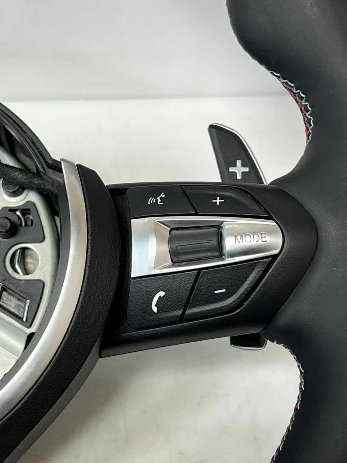BMW M3 F80 M2 F87 F20 M4 F82 M SPORT STEERING WHEEL M COLORED TRIM 3074437 OEM